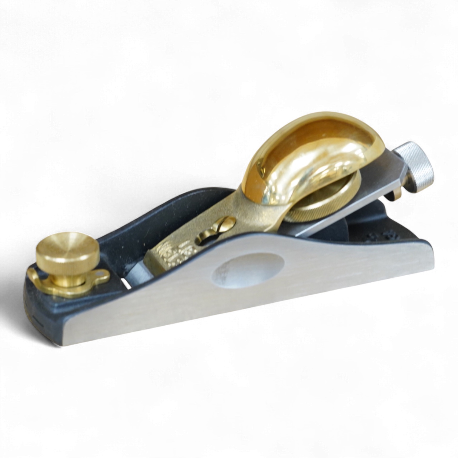 A boxed Lie Nielsen Toolworks standard block plane (L-N 9 1/2) with paperwork